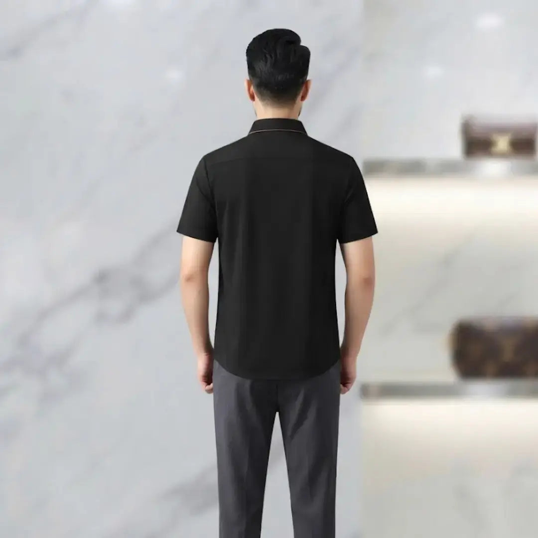 Black short-sleeve shirt
